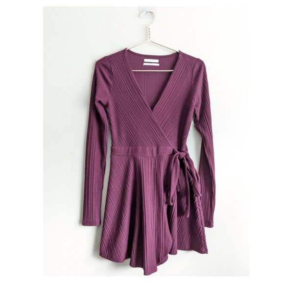 UO Urban Outfitters Briella Cozy Wrap Romper in Burgundy - Size S - Picture 4 of 4